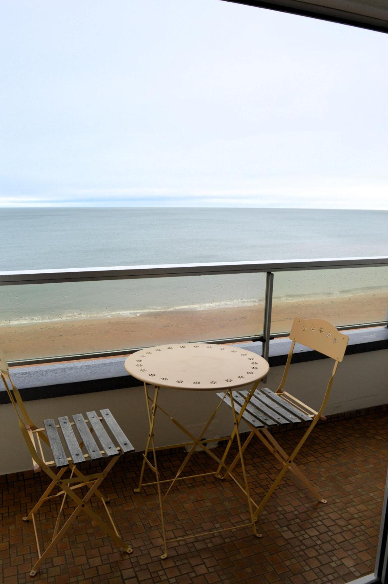 L'Esperluette - Magnifique Vue Mer Et Balcon Courseulles-sur-Mer Exterior foto